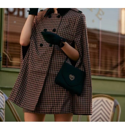 The Double-breasted Plaid Cape Coat The Double-breasted Plaid Cape Coat